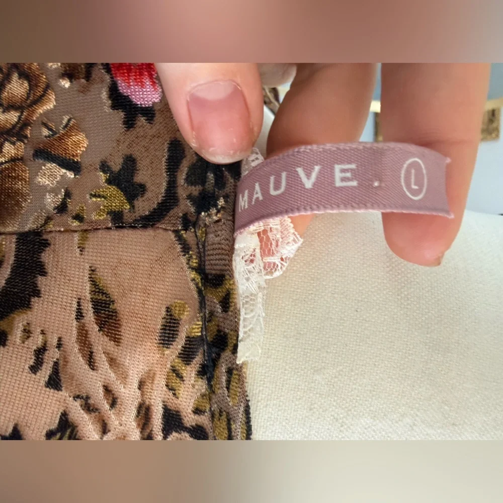 Mauve Beautiful Burnout Velvet Floral Fringe Women's Kimono - Picture 8 of 11